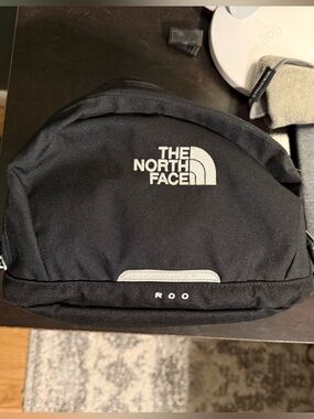 The North Face Black Roo Hip Pack Waist Bag